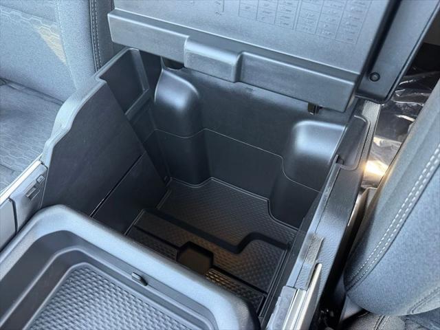 2026 Ram 1500 Express Crew Cab 4x4 5'7" Box