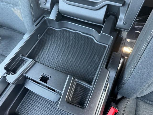 2026 Ram 1500 Express Crew Cab 4x4 5'7" Box