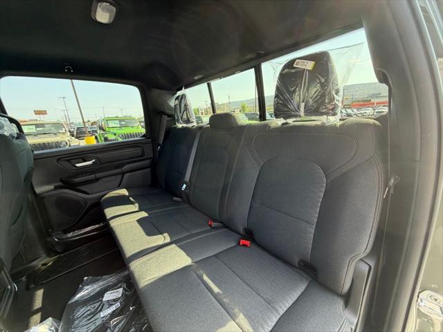 2026 Ram 1500 Express Crew Cab 4x4 5'7" Box