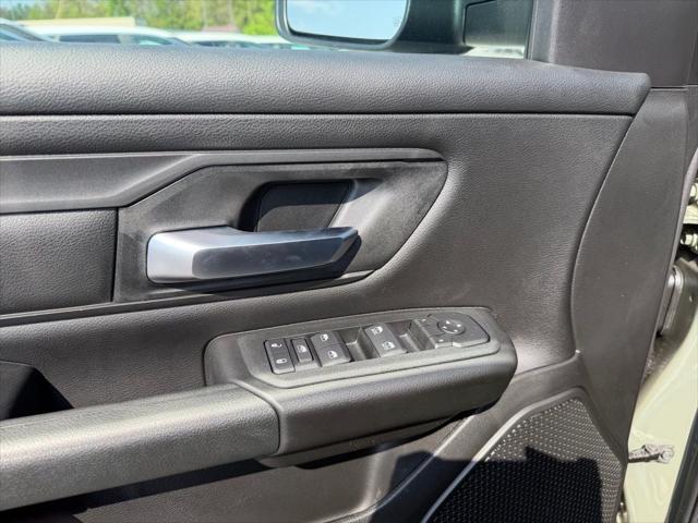 2026 Ram 1500 Express Crew Cab 4x4 5'7" Box