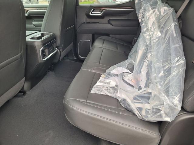 2026 GMC Sierra 1500 Crew Cab, Short Bed, SLT, 4WD