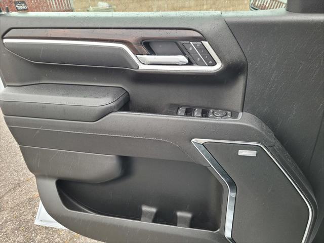 2026 GMC Sierra 1500 Crew Cab, Short Bed, SLT, 4WD