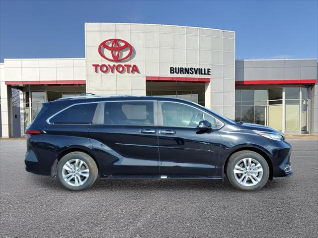 Used 2025 Toyota Sienna Limited with VIN 5TDZSKFC4SS191579 for sale in Burnsville, Minnesota
