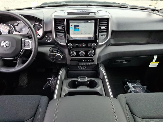 2026 Ram 1500 Express Crew Cab 4x4 5'7" Box