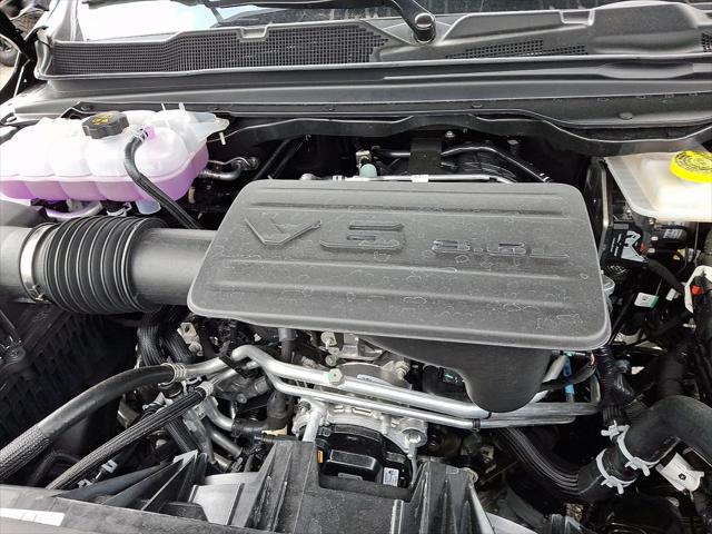 2026 Ram 1500 Express Crew Cab 4x4 5'7" Box
