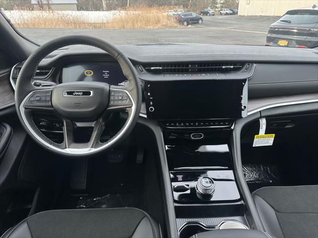 2026 Jeep Grand Cherokee Altitude 4x4