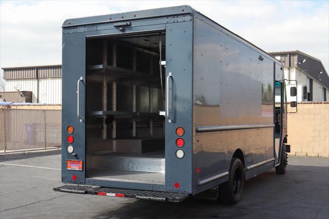 2020 Freightliner MT45G Walk-in Van