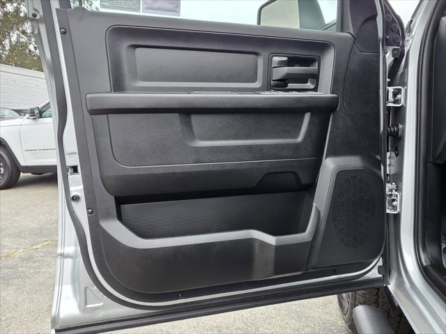 2026 Ram 2500 Black Express Crew Cab 4x2 64 Box