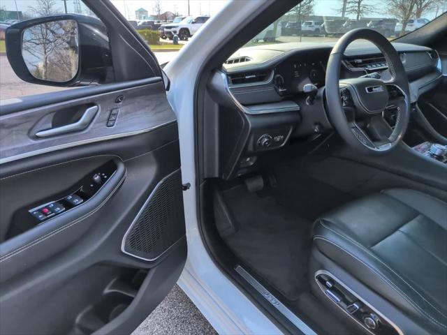 2025 Jeep Grand Cherokee L Overland 4x4