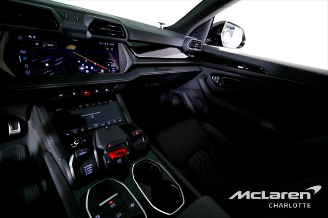 2025 Lamborghini Urus SE