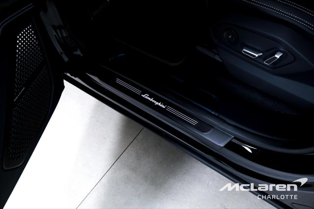 2025 Lamborghini Urus SE