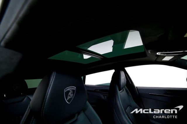 2025 Lamborghini Urus SE