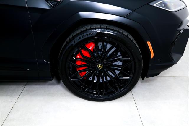 2025 Lamborghini Urus SE