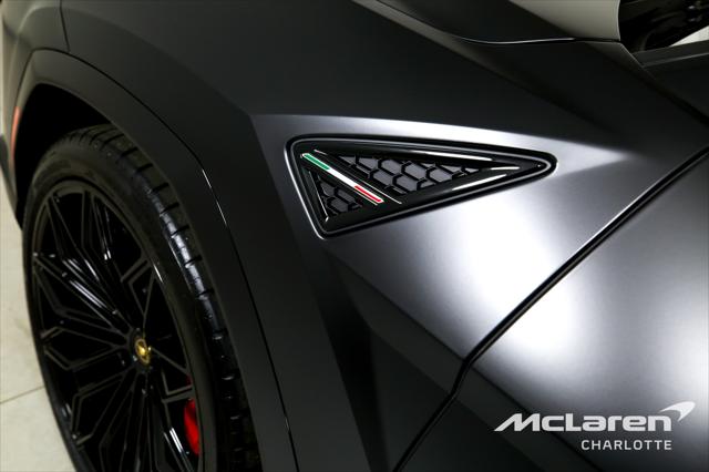2025 Lamborghini Urus SE