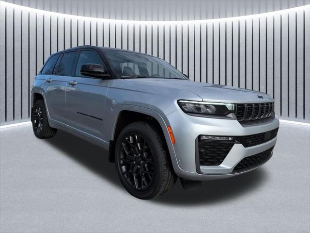 2026 Jeep Grand Cherokee GRAND CHEROKEE SUMMIT 4X4