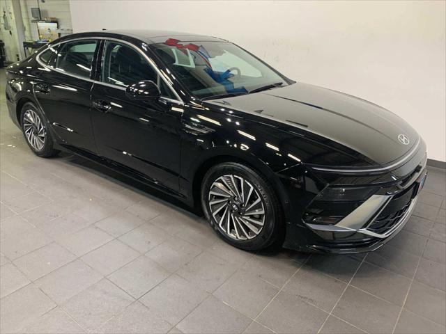 2024 Hyundai Sonata Hybrid Limited