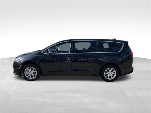 2025 Chrysler Pacifica Select 2025 Chrysler Pacifica Select