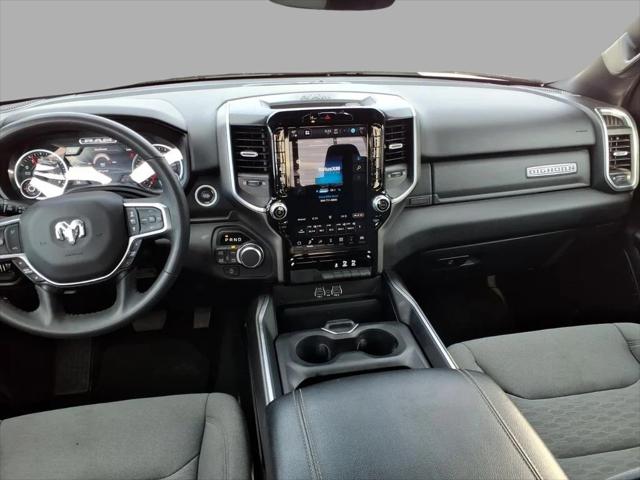 2025 Ram 1500 Big Horn Crew Cab 4x4 5'7" Box