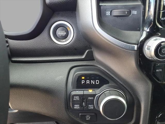 2025 Ram 1500 Big Horn Crew Cab 4x4 5'7" Box