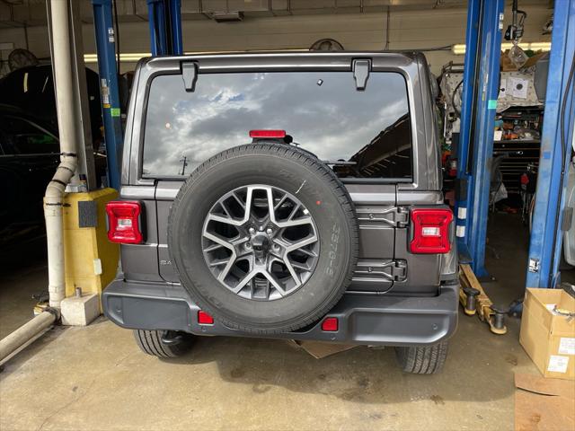 2026 Jeep Wrangler 4-Door Sahara 4x4