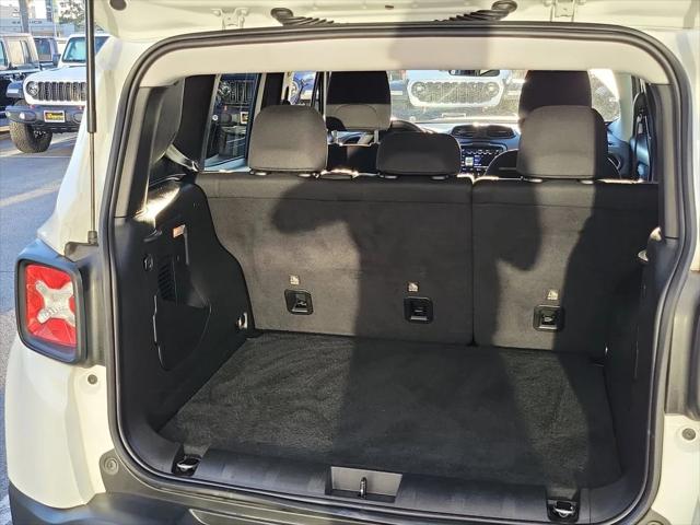 2023 Jeep Renegade Latitude 4x4
