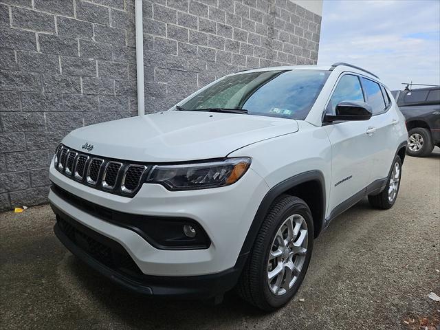 2024 Jeep Compass Latitude Lux FWD 2024 Jeep Compass Latitude Lux FWD