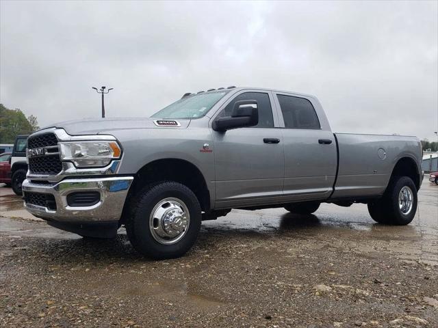 2024 Ram 3500 Tradesman Crew Cab 4x4 8' Box