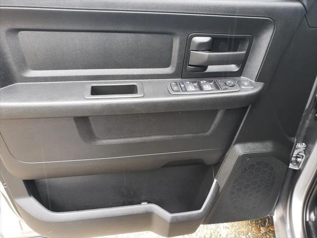2024 Ram 3500 Tradesman Crew Cab 4x4 8' Box