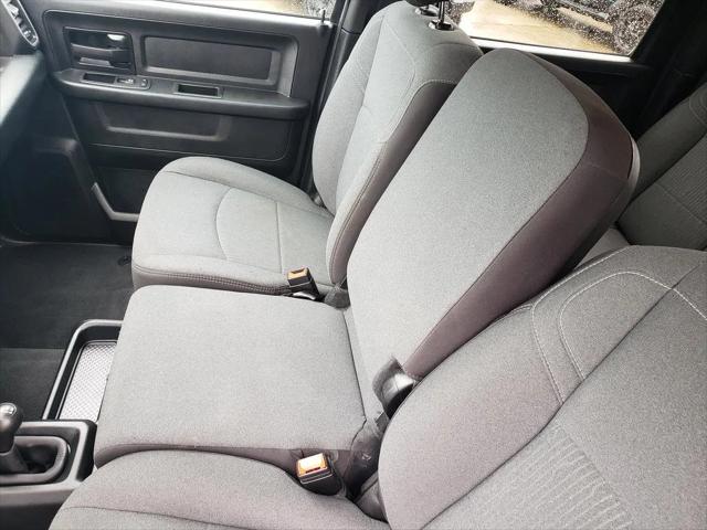2024 Ram 3500 Tradesman Crew Cab 4x4 8' Box