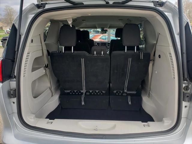 2023 Chrysler Voyager LX