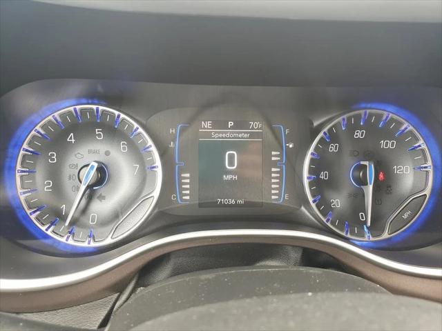 2023 Chrysler Voyager LX