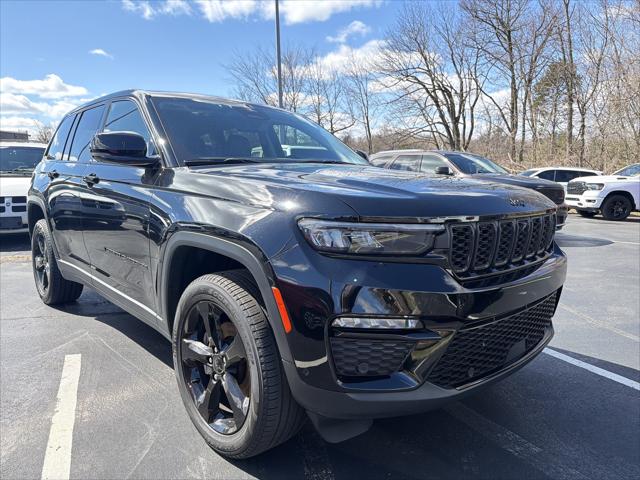 2023 Jeep Grand Cherokee Limited 4x4 2023 Jeep Grand Cherokee Limited 4x4