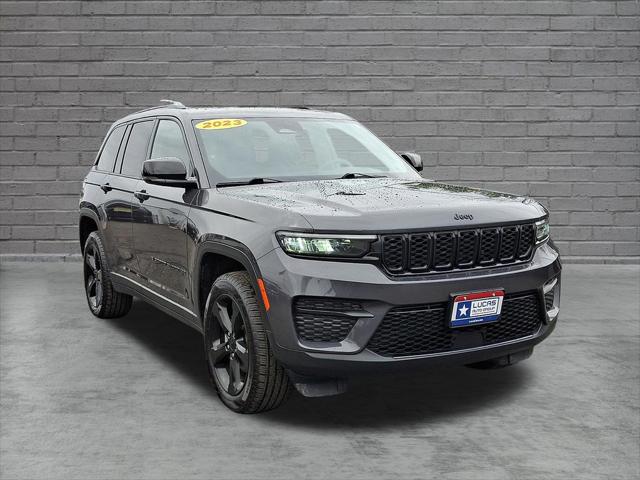 2023 Jeep Grand Cherokee Altitude 4x4 2023 Jeep Grand Cherokee Altitude 4x4