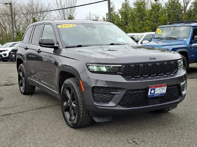 2023 Jeep Grand Cherokee Altitude 4x4 2023 Jeep Grand Cherokee Altitude 4x4