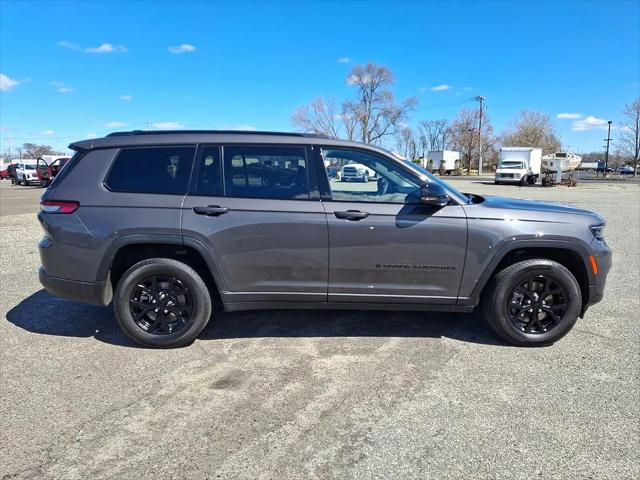 2024 Jeep Grand Cherokee L Altitude 4x4