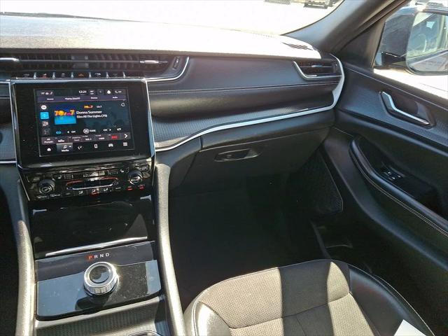 2024 Jeep Grand Cherokee L Altitude 4x4