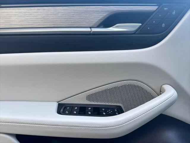 2025 Porsche Macan Electric 4