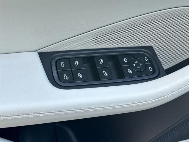 2025 Porsche Macan Electric 4