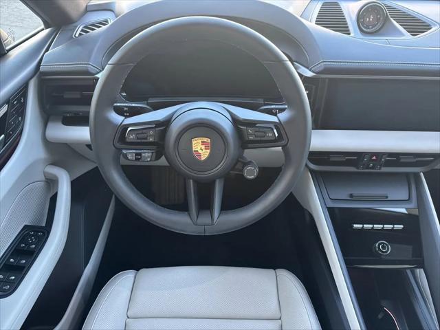 2025 Porsche Macan Electric 4