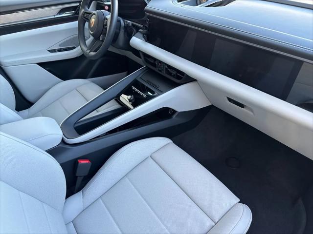 2025 Porsche Macan Electric 4