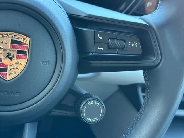 2025 Porsche Macan Electric 4