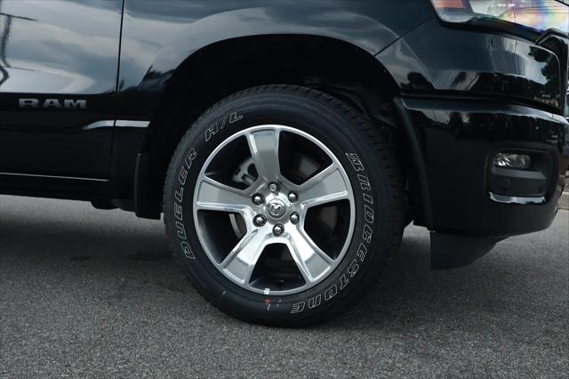 2026 Ram 1500 Express Crew Cab 4x2 57 Box