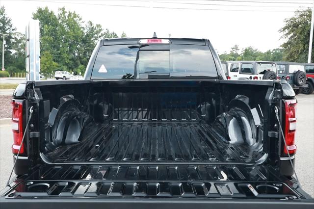 2026 Ram 1500 Express Crew Cab 4x2 57 Box