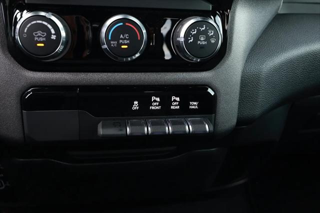 2026 Ram 1500 Express Crew Cab 4x2 57 Box