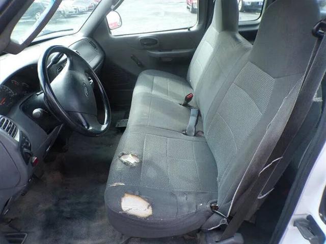 2004 Ford F-150 XL
