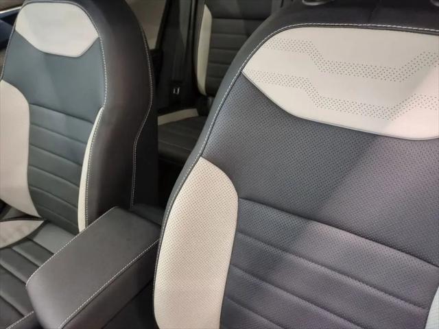 2025 Volkswagen Taos 1.5T SEL