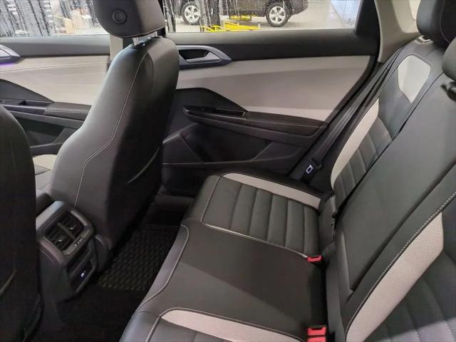 2025 Volkswagen Taos 1.5T SEL