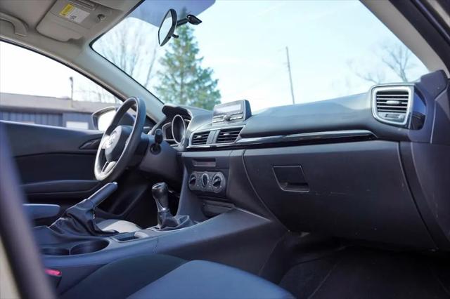 2014 Mazda Mazda3 i Sport