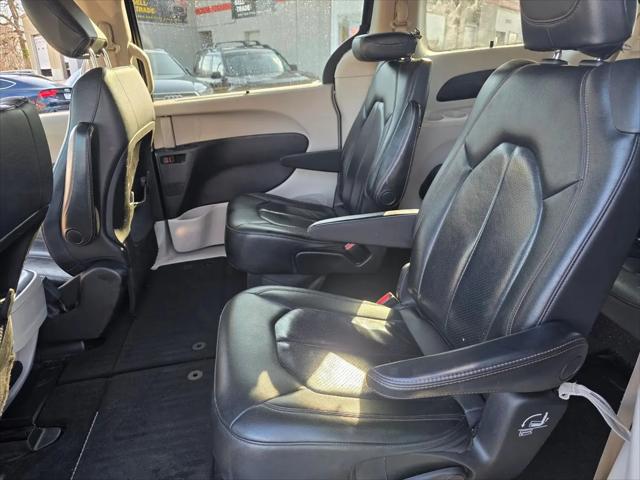 2020 Chrysler Pacifica Touring L
