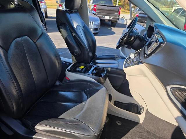 2020 Chrysler Pacifica Touring L